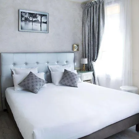 De La Motte Picquet Hotel