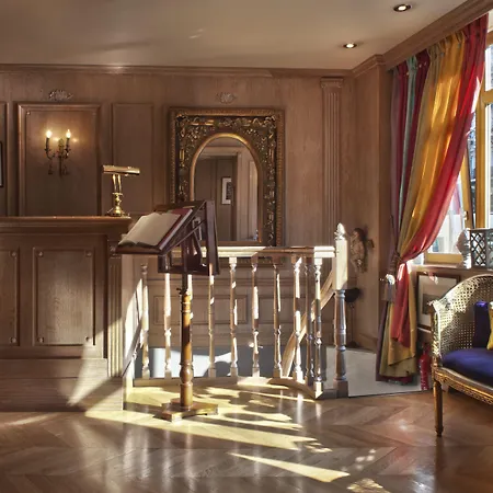 De La Motte Picquet Hotel