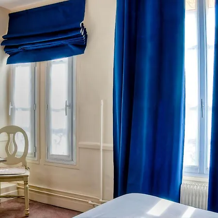 Hotel De La Motte Picquet