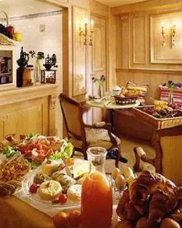 Hotel De La Motte Picquet 3*
