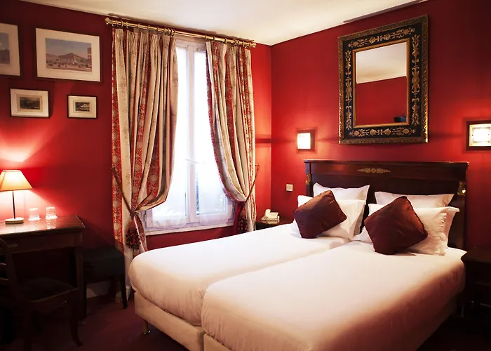 Otel De La Motte Picquet 3*