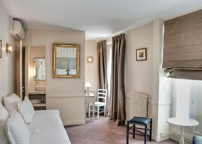 De La Motte Picquet Otel 3*