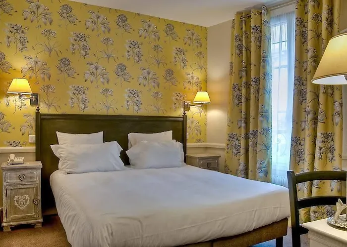 Otel De La Motte Picquet 3*