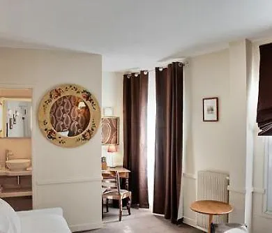 De La Motte Picquet Отель 3*