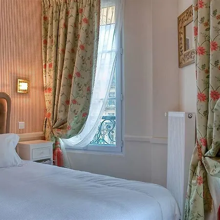 De La Motte Picquet Отель 3*