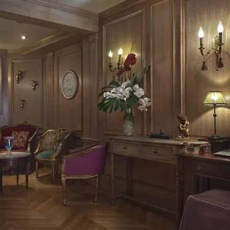De La Motte Picquet Отель 3*