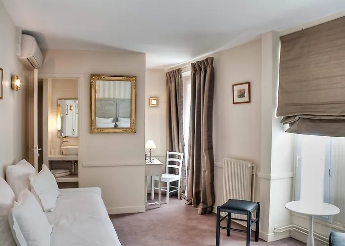 Hotel De La Motte Picquet